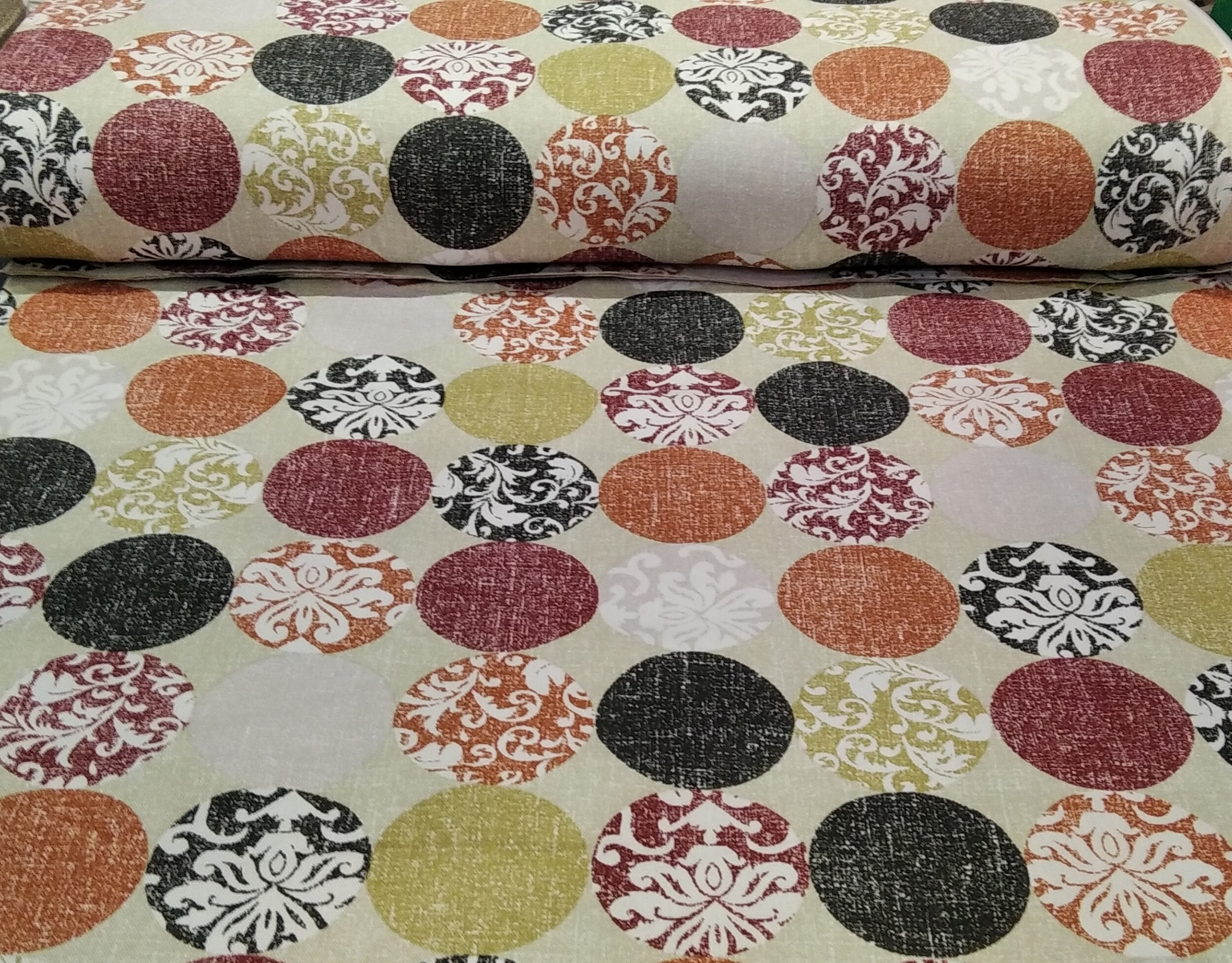 Színes körkörös mintás lakástextil