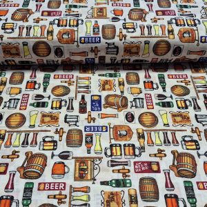 Színes sör mintás pamutvászon