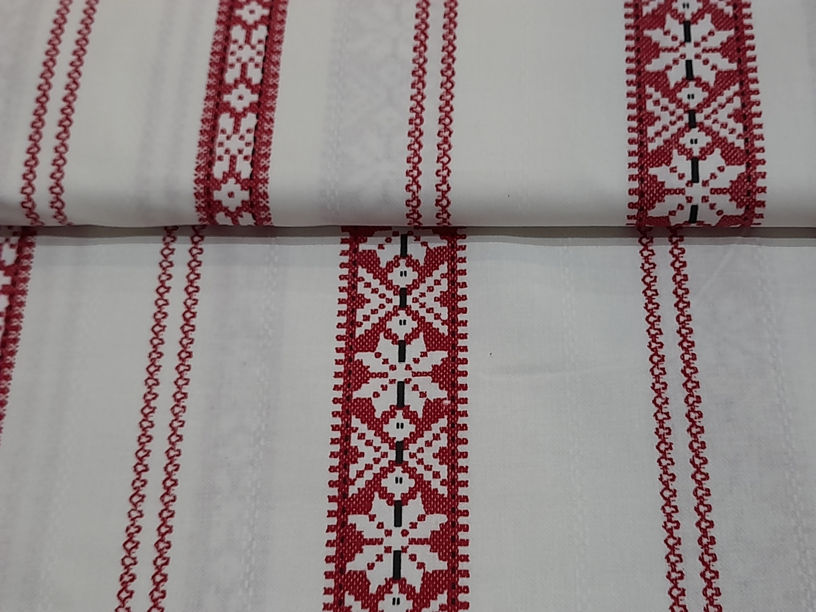 Kékfestős - piros népimintás pamutvászon